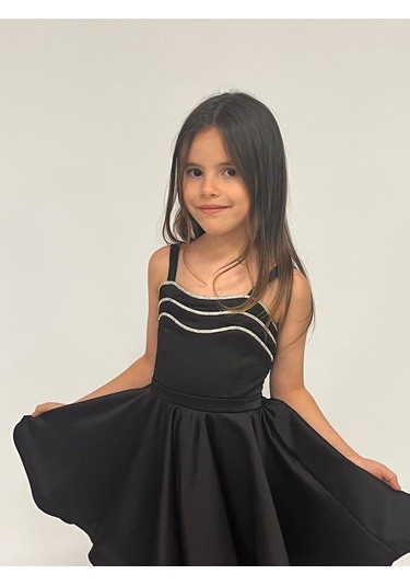 Kız Çocuk Abiye Siyah Saten Kuyruklu Yaka Şerit Taşlı Abiye Elbise 5-10 Yaşyaş Siyah