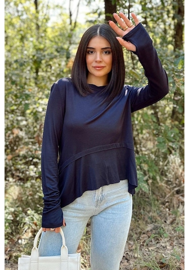 Kadın Laci Elleri Eldiven Detaylı, Asimetrik Kesim, Bisiklet Yaka, Eteği Pliseli, Salaş Spor Bluz Lacivert Kadın Laci Elleri Eldiven Detaylı, Asimetrik Kesim, Bisiklet Yaka, Eteği Pliseli, Salaş Spor Bluz Lacivert