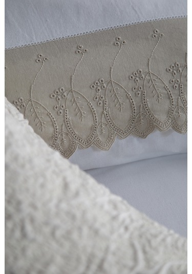 Çift Kişilik Toledo Bej Yatak Örtülü Nevresimli Set Bej