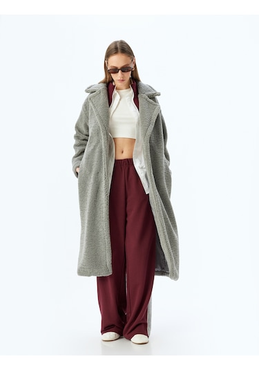 Koton Düğmeli Astarlı Cep Detaylı Uzun Peluş Kaban Gri 5wal00012ıw Gümüş Rengi Gümüş