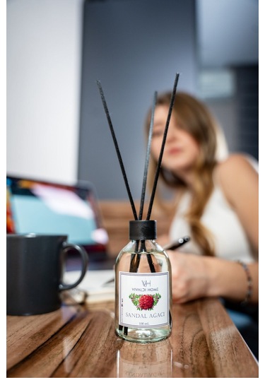 Vivaldi Home Sandal Ağacı Çubuklu Oda Kokusu Esansiyel Uçucu Yağ 100 ML