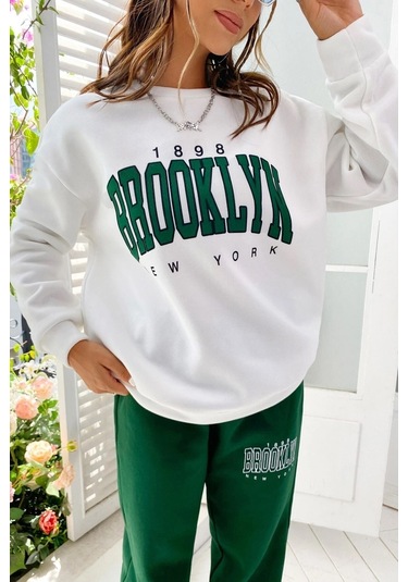 Modagen Kadın Yeşil Beyaz Brooklyn Baskı Oversize Bisiklet Yaka Alt Üst Eşofman Takımı Yeşilbeyaz