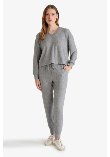 Defacto Pijama Takımı Regular Fit Velur Uzun Kollu Üst Uzun Alt-fall İn Love F3615ax25auar188 Antrasit Defacto Pijama Takımı Regular Fit Velur Uzun Kollu Üst Uzun Alt-fall İn Love F3615ax25auar188 Antrasit