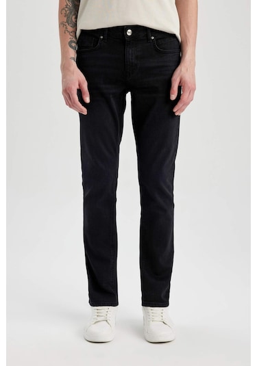 DeFacto Carlo Skinny Fit Ekstra Dar Kalıp Normal Bel Ekstra Dar Paça Siyah Jean Pantolon S2285AZ24SPNM40 DeFacto Carlo Skinny Fit Ekstra Dar Kalıp Normal Bel Ekstra Dar Paça Siyah Jean Pantolon S2285AZ24SPNM40