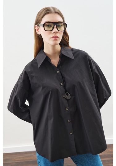 Tasarım Detaylı Oversıze Gömlek Siyah Siyah