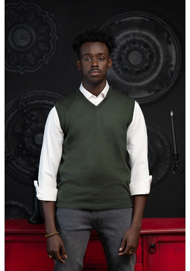 V Yaka Regular Fit Yünlü Kolsuz Triko Süveter Yeşil