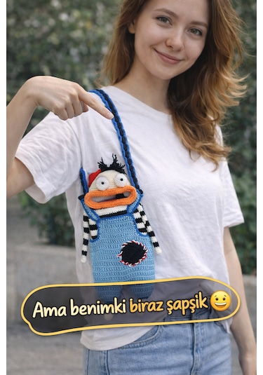 Tulum Giymiş Şapşik Telefon Çantası Çok Renkli