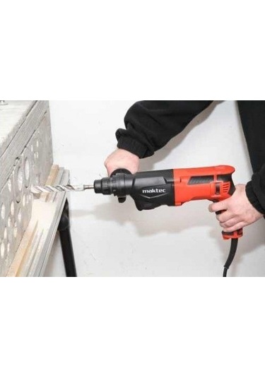 Maktec MT870 720 W Kırıcı ve Delici 2.5 KG