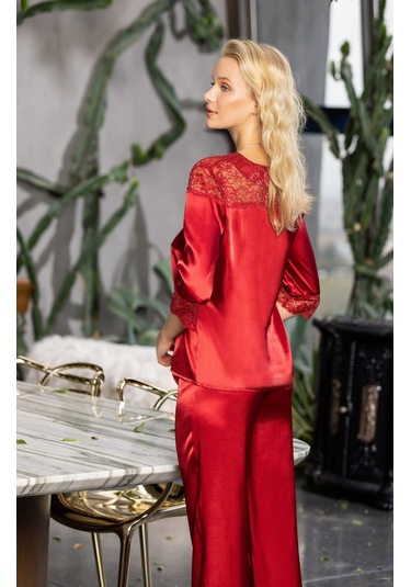 Laperissa Kadın Kırmızı Saten Düğmeli Pijama Takımı Dantel Detaylı, Şık Ve Rahat 2 Li Set Kırmızı