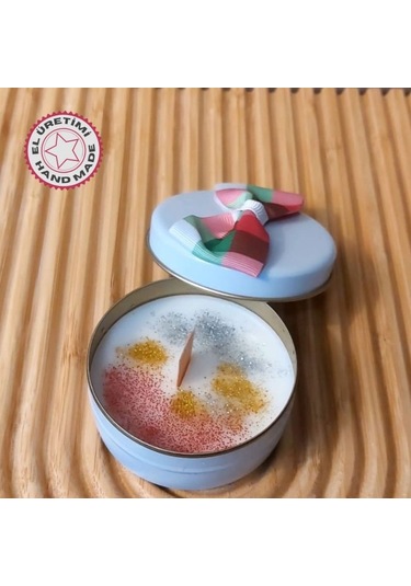 Uretti - Ayşe 7362 2654 El Yapımı Amber Çiçeği Kokulu Metal Kutuda Mum - 3 X 7 Cm Beyaz