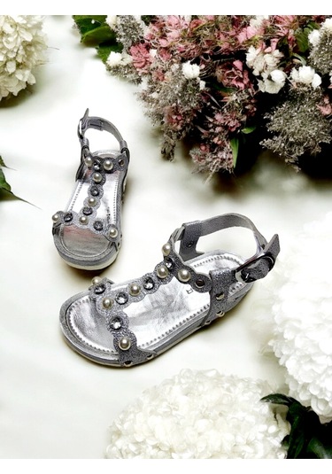 Yazlık İnci Ve Taş Detaylı Tokalı Ayarlanabilir Sandalet 001