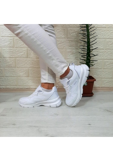 Kinetix Melly Pu Beyaz Fuspetli Dolgu Topuk Bayan Spor Ayakkabı 001