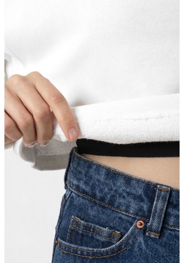 Free Facehugger Hugs Ekru Kadın Crop Kapşonlu Ekru