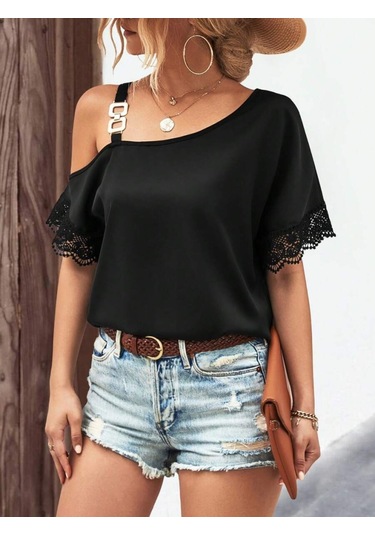 Kadın Tek Omuzu Askılı Kısa Kollu Toka Detaylı Dantelli Viskon Bluz Siyah