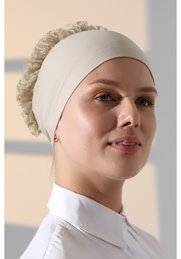 Kadın Fırfırlı Güpürlü Tesettür Topuz Bone - Krem Krem