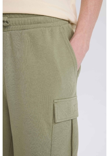 DeFacto Regular Fit Beli Bağcıklı Kargo Cepli Şort D9494AX25SMKH373