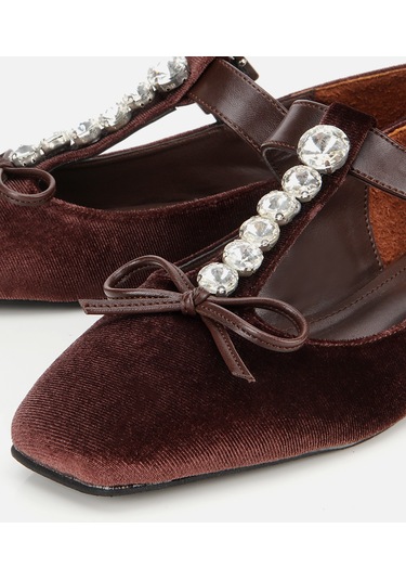 Hotiç Kadın Kahverengi Kadife Taşlı Fiyonk Detaylı Babet 01ayh314670a480 01ayh314670a480 Kahverengi Hotiç Kadın Kahverengi Kadife Taşlı Fiyonk Detaylı Babet 01ayh314670a480 01ayh314670a480 Kahverengi