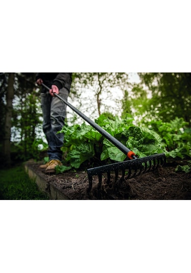 Fiskars 135715-1016036 Solid Toprak Tırmığı