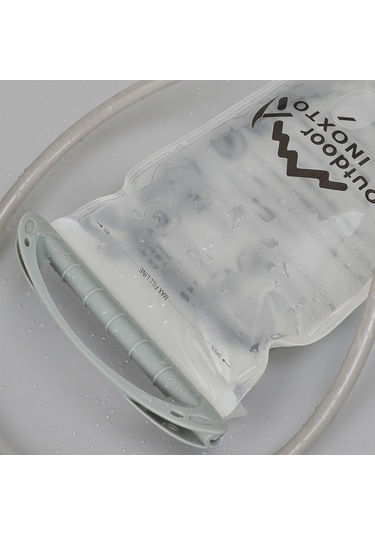 Konesam 1.5l Dışarı Aktiviteleri İçin Profesyonel Su Torbası - Ergonomik Açılı Islaklık, Bisiklet, Yürüyüş, Dağcılık Uygun Çok Renkli