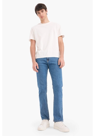 Defacto Sergio Regular Fit Normal Kalıp Normal Bel Boru Paça Jean Pantolon E7277ax25smnm28 Mavi Defacto Sergio Regular Fit Normal Kalıp Normal Bel Boru Paça Jean Pantolon E7277ax25smnm28 Mavi