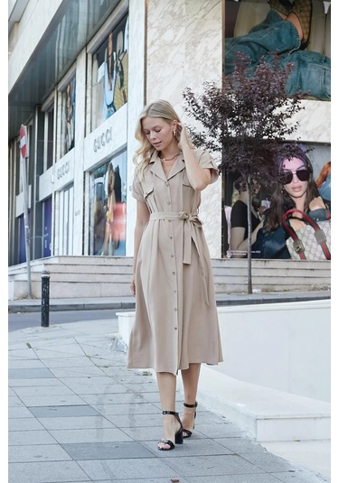 Kadın İpeksi Modal Kumaş Yakalı Düşük Omuzlu Apoletli Yan Cepli Kemerli Diz Altı Boy Uzun Elbise-camel Camel Kadın İpeksi Modal Kumaş Yakalı Düşük Omuzlu Apoletli Yan Cepli Kemerli Diz Altı Boy Uzun Elbise-camel Camel