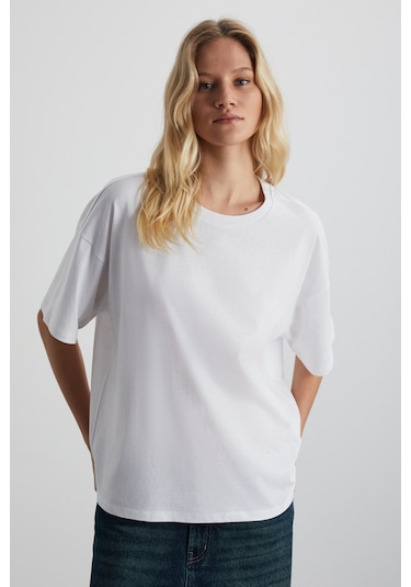 Lagertha Kadın %100 Organik Pamuklu Kalın Dokulu Oversize Fit Yuvarlak Yakalı Beyaz T-shirt