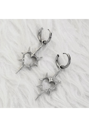 Conventions1 Diken Çivili Kalp Küpe Goth Çapraz Küpe Kadınlar Gümüş - Beyaz