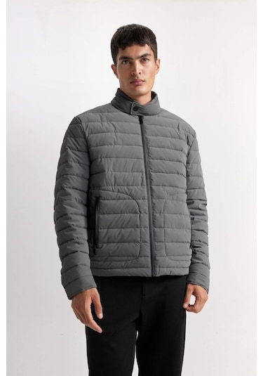 DeFacto Slim Fit Dar Kesim Dik Yaka Fermuarlı Mont D7497AX25SPGR221