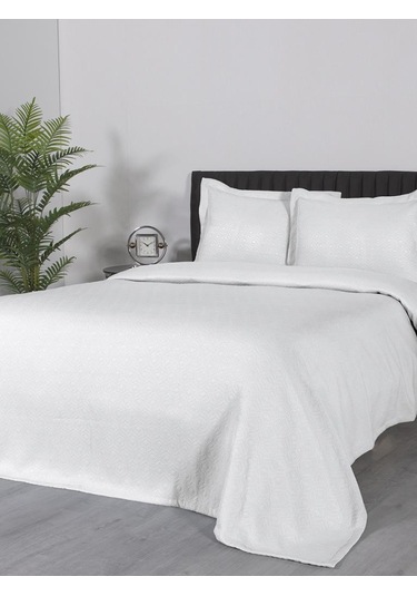 Yatak Örtüsü Marisa Nefes Alabilen, Hafif Ve Şık Tasarımlı Krem