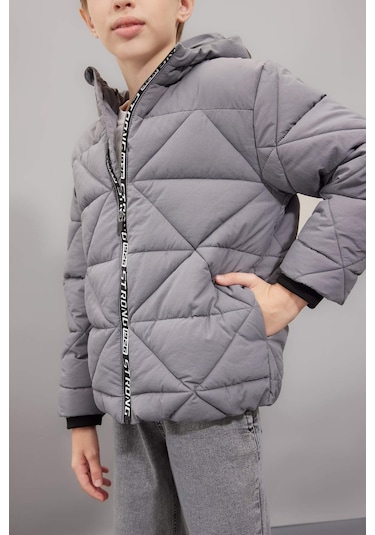 DeFacto Erkek Çocuk Su İtici Kapüşonlu Fermuarlı Cepli Mont C7385A824WNGR211