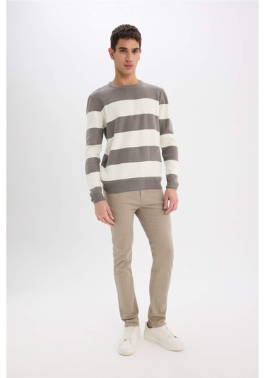 DeFacto Standart Fit Bisiklet Yaka Çizgili Triko Kazak D1968AX24AUGR308