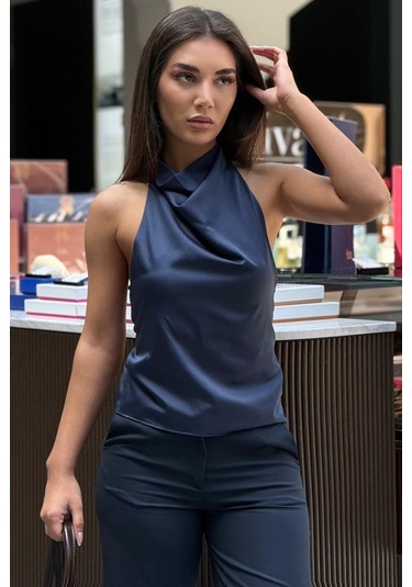 Madmext Lacivert Halter Yaka Saten Bluz Mg2685
