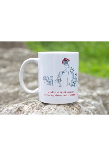 Öğretmenler Günü Kupa Bardak Hayatta En Büyük Mucize İyi Bir Öğretmene Rast Gelmektir Yazılı Beyaz