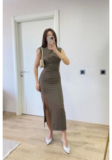 Yırtmaç Detaylı Sırtlı Kapalı Yandan Derin Yırtmaç Detaylı Kolsuz Elbise - Antrasit Antrasit Yırtmaç Detaylı Sırtlı Kapalı Yandan Derin Yırtmaç Detaylı Kolsuz Elbise - Antrasit Antrasit