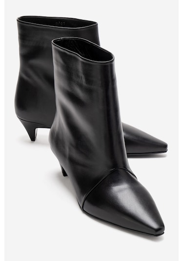 Luvishoes Amara Siyah Cilt Hakiki Deri Kadın Kısa Topuklu Bot Siyah