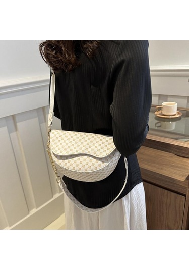 Siyah Yogodlns Kadın Eyer Omuzdan Askili Çanta Taşınabilir Kadın Debriyaj Çanta Çanta Crossbody Çanta Moda Bayanlar Küçük Postacı Çantası Siyah