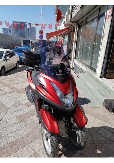 Yamaha Tricity Uzun Ön Cam Zeus Koyu Füme 64cm 4mm