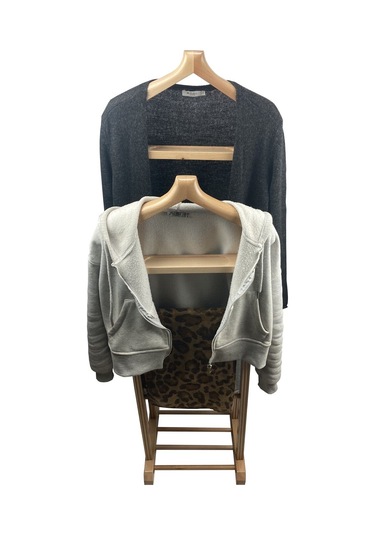 Melada Mobilya Gürgen 145 Cm Çift Tepeli Dilsiz Uşak Ham Cilalı Ceviz