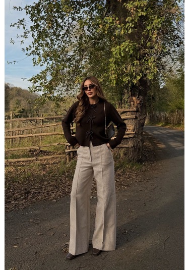 Kahverengi Fiyonk Boncuk Detaylı Hırka - 251072 Kahverengi