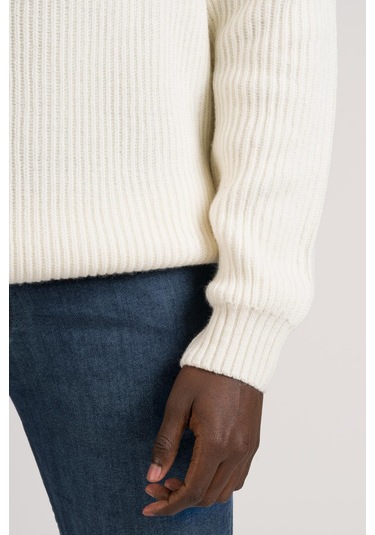 Regular Kesim Kalın Örgülü Yünlü Tam Balıkçı Triko Kazak Krem