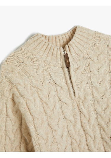 Koton Yarım Fermuarlı Saç Örgüsü Detaylı Uzun Kollu Kazak Bej 5wkb90004ht Ekru
