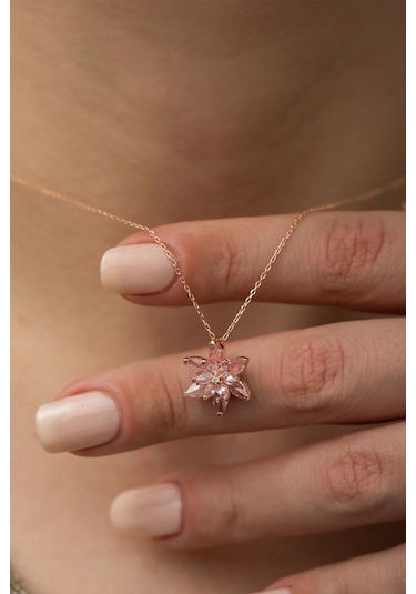 925 Ayar Gümüş Taşlı Lotus Çiçeği Kadın Kolye