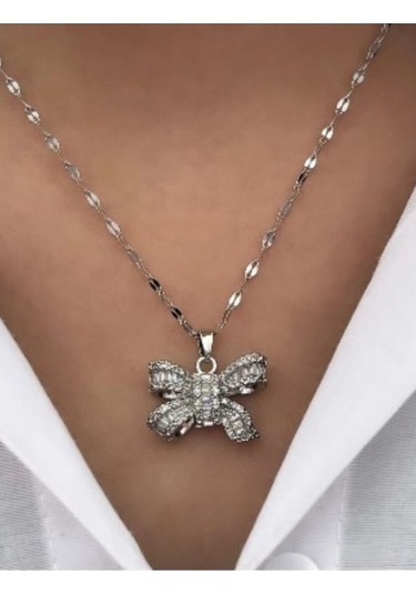 Zirkon Taşlarla Süslü Çelik Kolye Gümüş