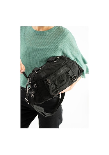 Kadın Omuz Çantası Çapraz Askılı Postacı Bayan Çantası 21 31 Cm Poliamid Hafif Kumaş Kol Çantası Siyah