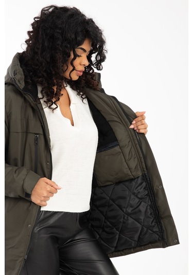 Kadın Haki Içi Polarlı Su Ve Rüzgar Geçirmez Kapüşonlu Kışlık Mont Haki