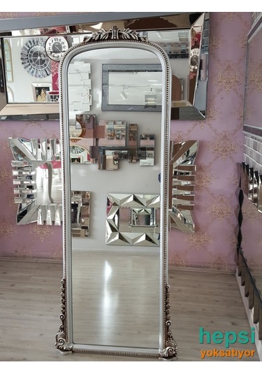 Matmazel Model Gümüş Renk Varaklı Ayaklı Boy Aynası Gümüş
