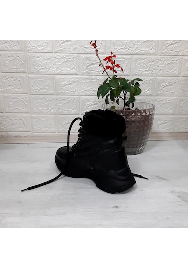 M.p 1408 Siyah Kaymaz Taban 18cm Kısa Bayan Bot 001