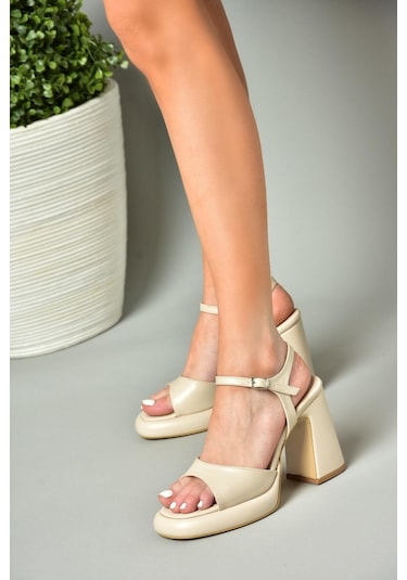 Fox Shoes S569012809 Ten Kalın Topuklu Kadın Ayakkabı Ten Rengi
