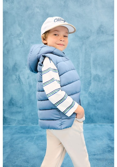 Defacto Erkek Bebek Su Geçirmez Tafta Kapüşonlu Şişme Yelek A2221a525auın257 İndigo Defacto Erkek Bebek Su Geçirmez Tafta Kapüşonlu Şişme Yelek A2221a525auın257 İndigo