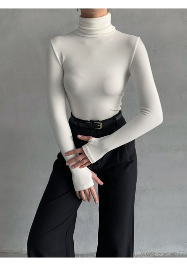 Kadın Parmak Detaylı Balıkçı Yaka Soft Bluz Ekru